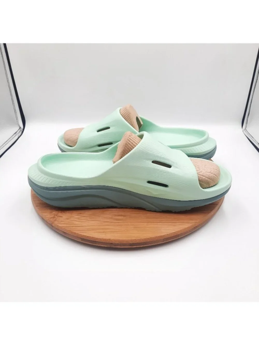 Hoka One One Ora Recovery Slide 3 Mens Size 10 Sandals Mist Green Trellis Slides